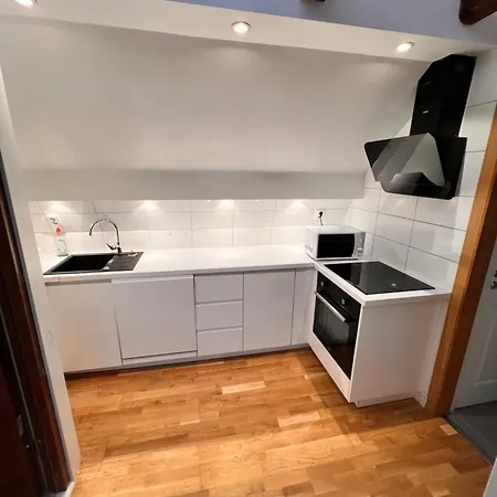 Husie Appartments *