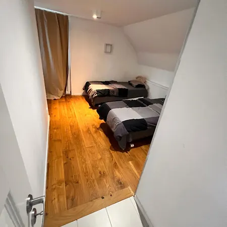 Husie Appartments Apartment
