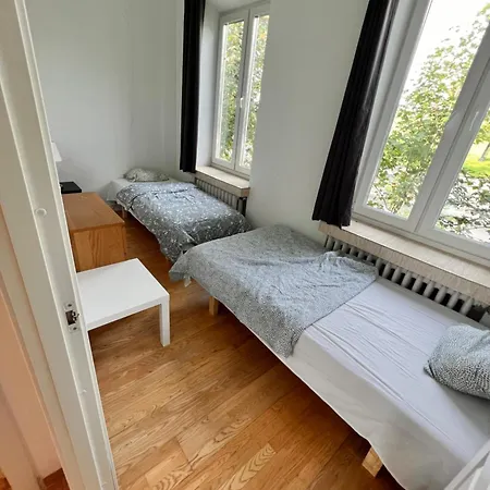 Husie Appartments *